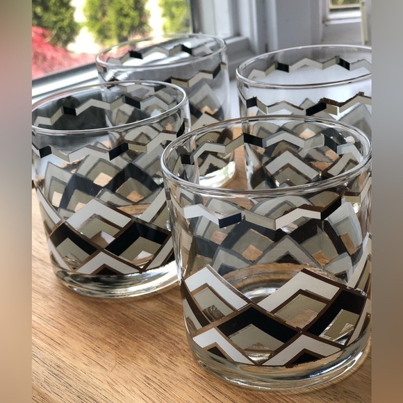VINTAGE MCM short glass bar ware glasses black white metallic chevron print mod - Picture 4 of 11